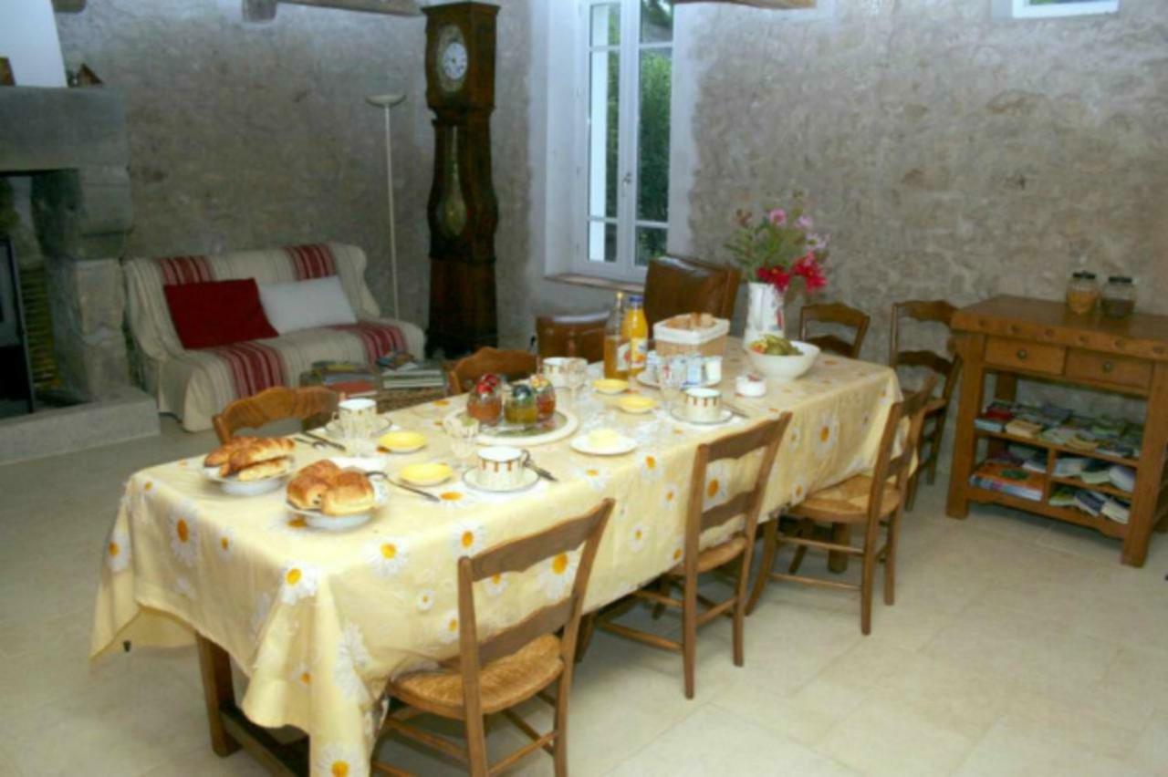 Le Clos Tilia Bed & Breakfast Clery-Saint-Andre Ngoại thất bức ảnh