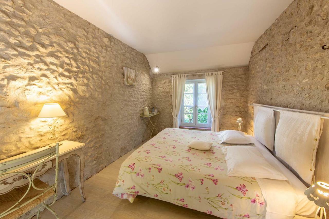 Le Clos Tilia Bed & Breakfast Clery-Saint-Andre Ngoại thất bức ảnh